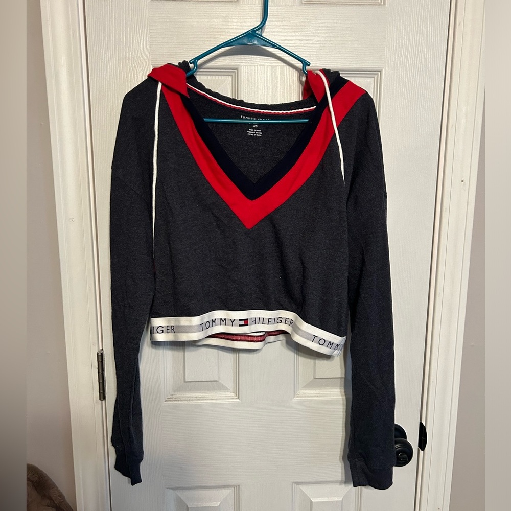 Tommy Hilfiger cropped hoodie